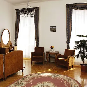 επισκεφθείτε το ξενοδοχείο