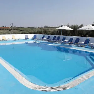 επισκεφθείτε το ξενοδοχείο